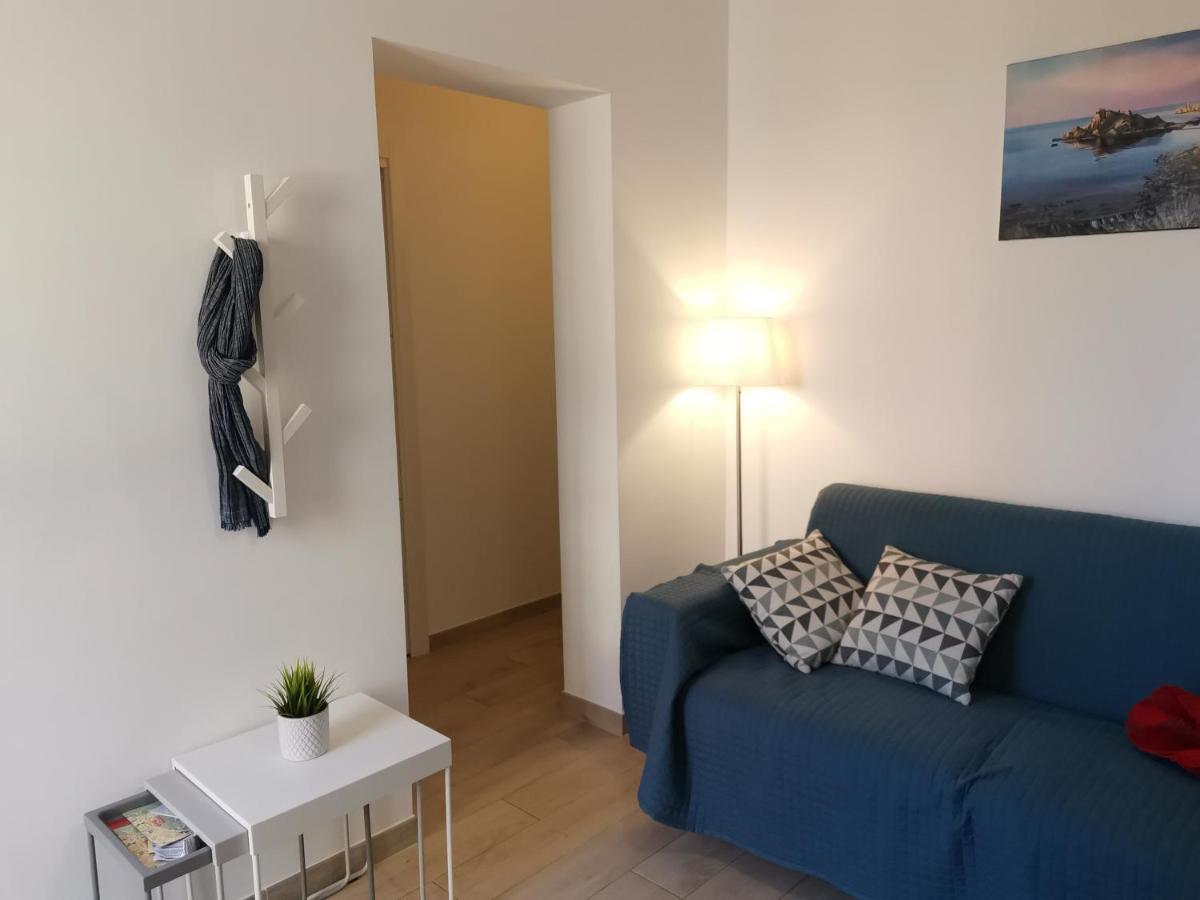 טאורמינה La Cartolina Apartment מראה חיצוני תמונה