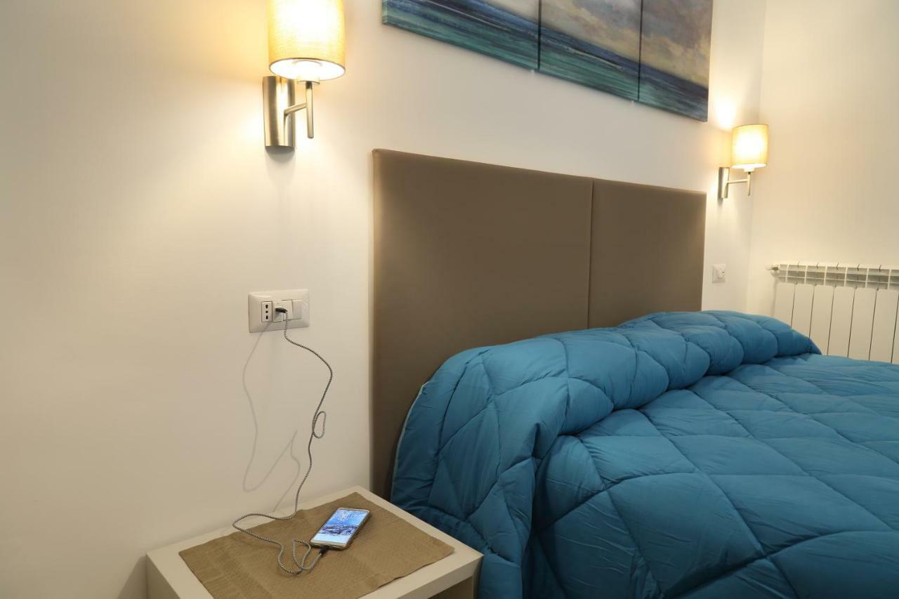 טאורמינה La Cartolina Apartment מראה חיצוני תמונה