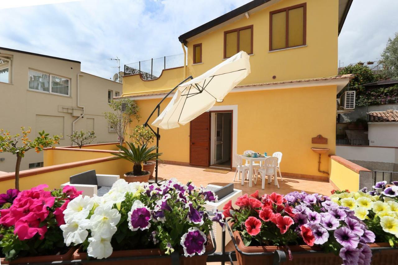 טאורמינה La Cartolina Apartment מראה חיצוני תמונה